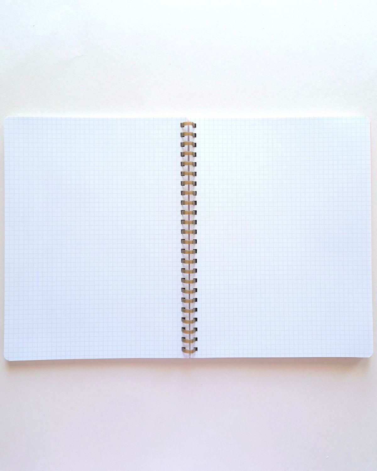 KOKUYO Sooofa Soft Ring Notebook open 4 mm grid pages