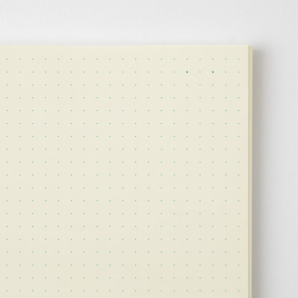 Midori MD Notebook A5 5mm dot grid close-up